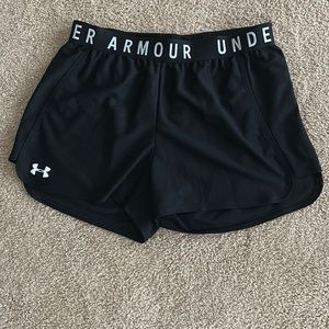 EUC Under Armour Black Shorts Size M